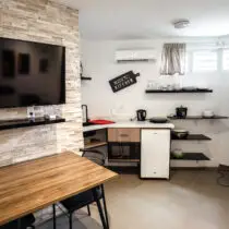 Foto 18 van Royale woning met privézwembad, appartement én studio op eigen grond