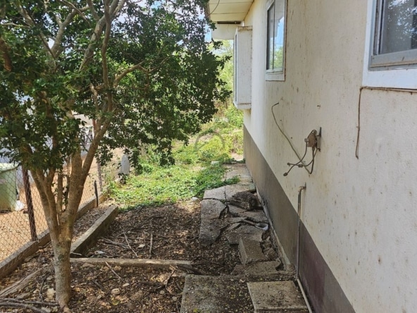 Gunstig geprijsde fixer-upper op Curaçao met veel renovatiemogelijkheden